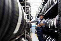 Dunlop 235 45 17 - 39189 оферти